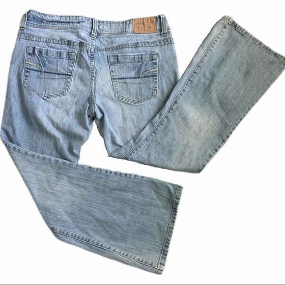 American Eagle Outfitters Denim - American Eagle light wash Artist petite jeans